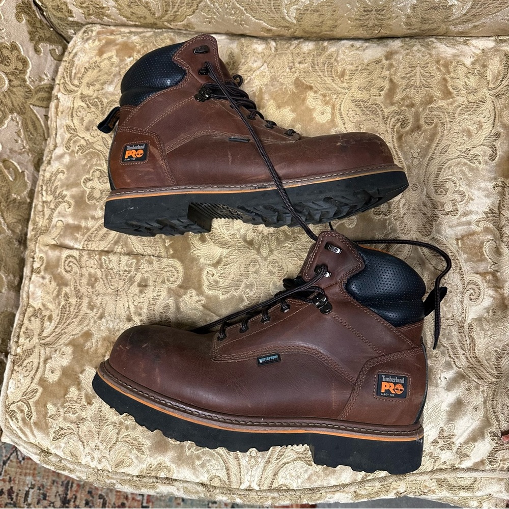 Timberland PRO Brown Boots with Durable Leather and Thick Rubber Sole